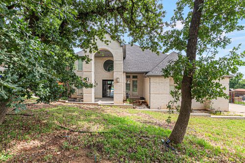 810 Pennsylvania Ave, Kennedale, TX, 76060-5604 | Card Image