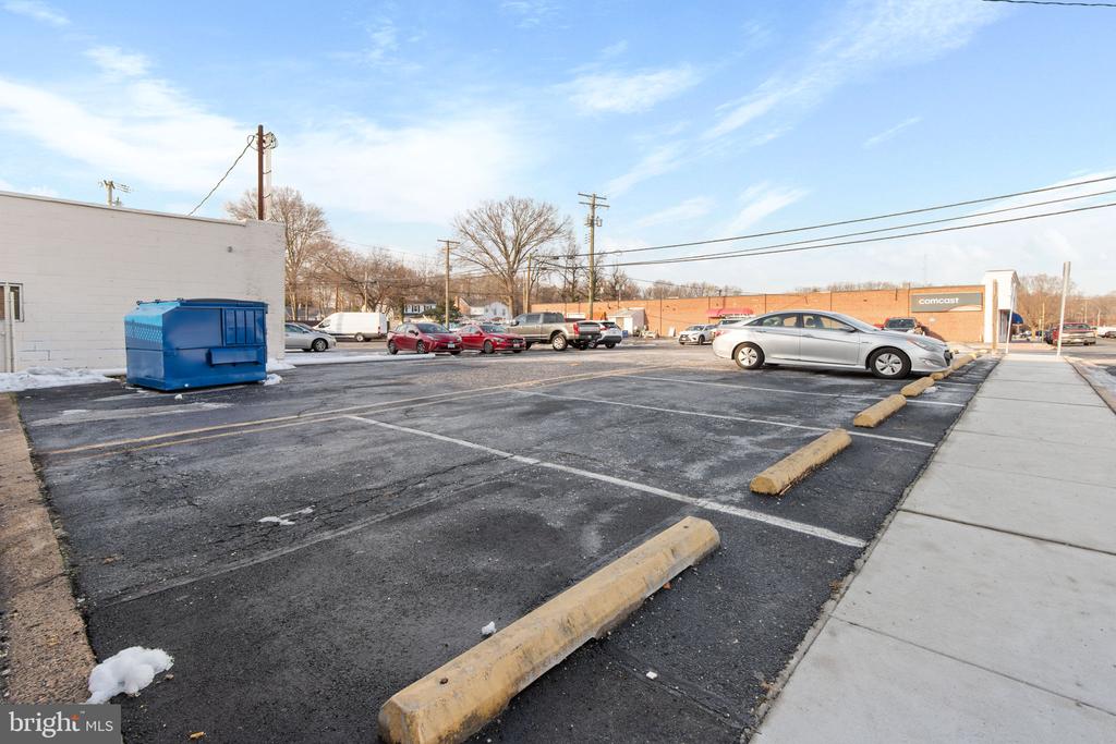 Commercial Lease in ABERDEEN 3