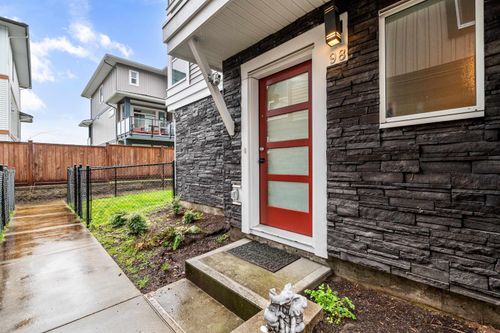 98-8413 Midtown Way, Chilliwack, BC, V2P0G7 | Card Image