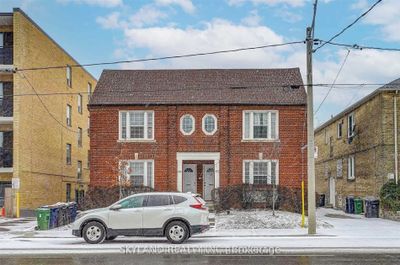 996 - 998 Avenue Rd, Home with 8 bedrooms, 4 bathrooms and 4 parking in Toronto ON | Image 1