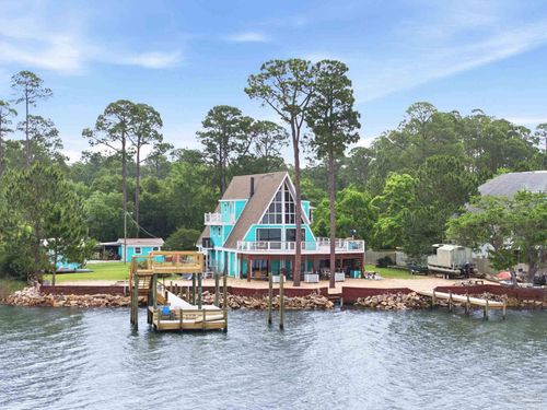 889 Dolphin Rd, Milton, FL, 32583-9174 | Card Image