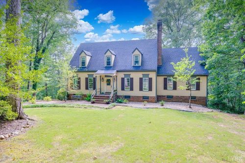 112 River Rd, Altavista, VA, 24517-2032 | Card Image
