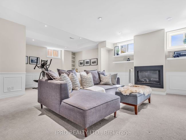 626 Deerhurst Dr, House other with 3 bedrooms, 3 bathrooms and 4 parking in Burlington ON | Image 28