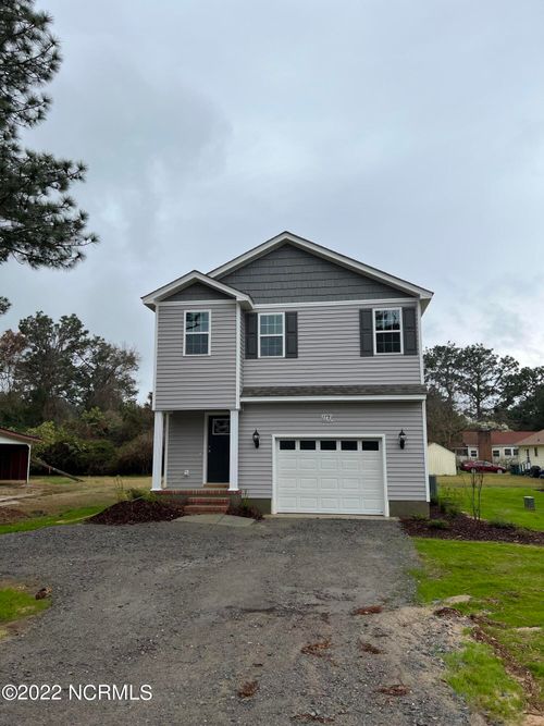 1170 W Indiana Ave, Southern Pines, NC, 28387-4530 | Card Image