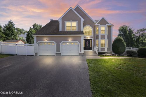 7 Boyd Rd, Hazlet, NJ, 07730-1461 | Card Image