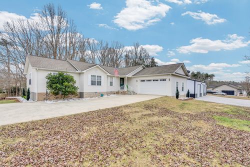 18 Sundown Ln, Crossville, TN, 38571-0474 | Card Image