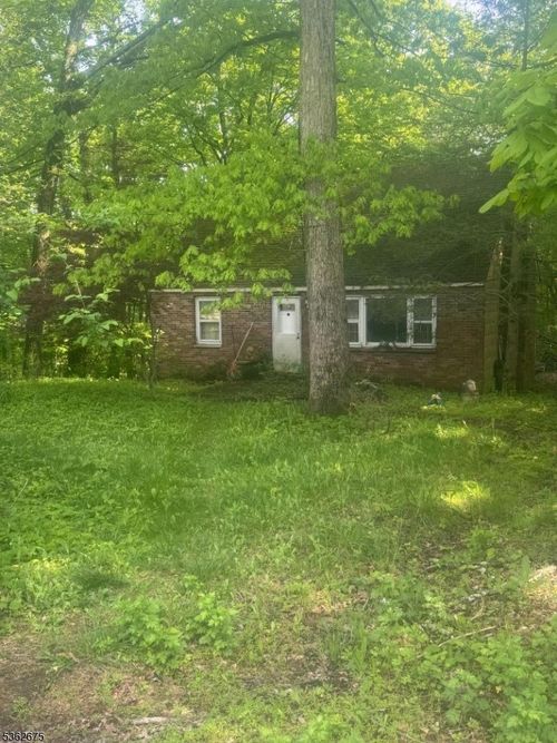 14 Hubert Dr, Highland Lakes, NJ, 07422-1023 | Card Image