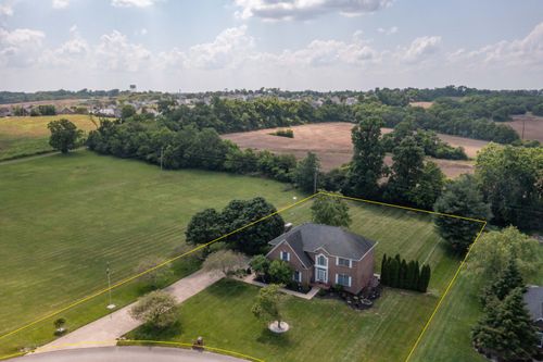 200 Oak Tree Ln, Nicholasville, KY, 40356-9017 | Card Image