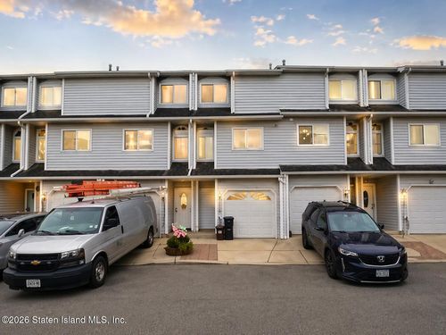 41 Simmons Loop, Staten Island, NY, 10314-4778 | Card Image
