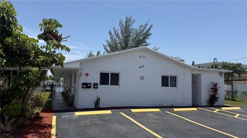 a-842 Sw 2nd St, Hallandale Beach, FL, 33009-5285 | Card Image