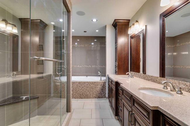 40 Eagle Ridge Pl Sw, House other with 5 bedrooms, 5 bathrooms and 8 parking in Calgary AB | Image 29