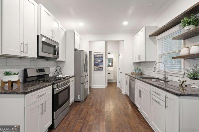1000 Compass Pointe Chase, House other with 4 bedrooms, 3 bathrooms and 2 parking in Alpharetta GA | Image 9