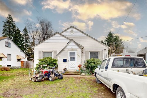 724 Balm Street, Walla Walla, WA, 99362 | Card Image