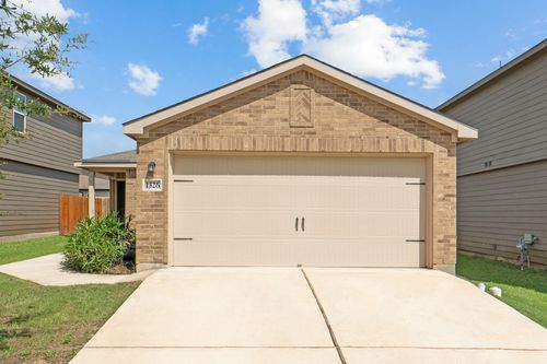 1326 Amy Dr, Kyle, TX, 78640-2560 | Card Image