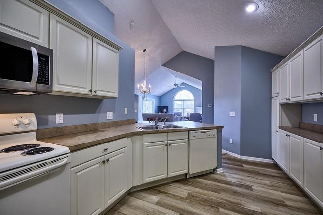 6162 Stonewalk Ln, Condo with 2 bedrooms, 2 bathrooms and null parking in New Albany OH | Image 16