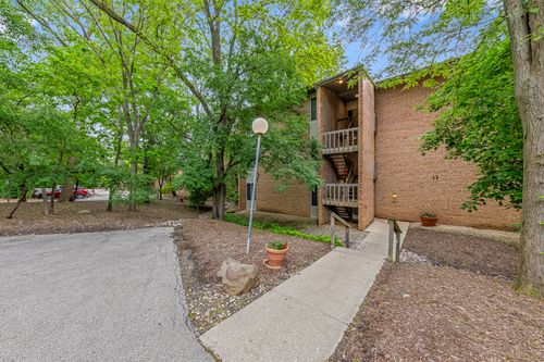 2a-6015 Forest View Rd, Lisle, IL, 60532-3371 | Card Image