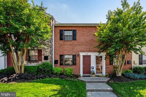 11109 Rock Garden Dr, FAIRFAX, VA, 22030-4935 | Card Image