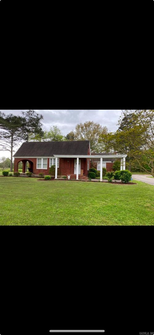 1009 W Main St, Marvell, AR, 72366-9486 | Card Image