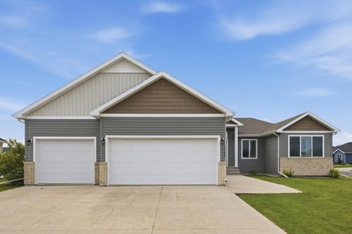 5486 Tyler Ave S, Fargo, ND, 58104-4013 | Card Image