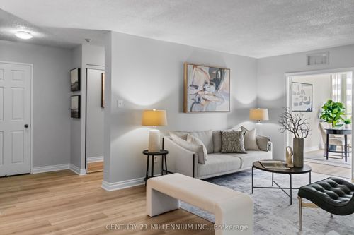 401-5 Lisa St, Brampton, ON, L6T4T4 | Card Image