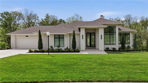 7300 Nw Pampas Ln, Kansas City, MO, 64152 | Card Image