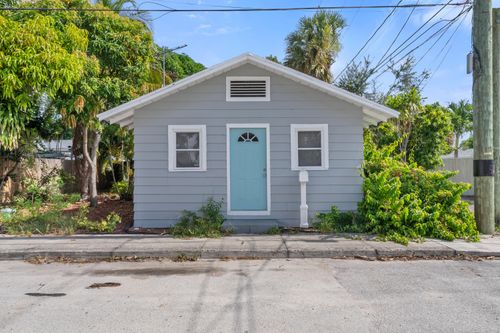 612 3rd Ave S, Lake Worth Beach, FL, 33460-4526 | Card Image