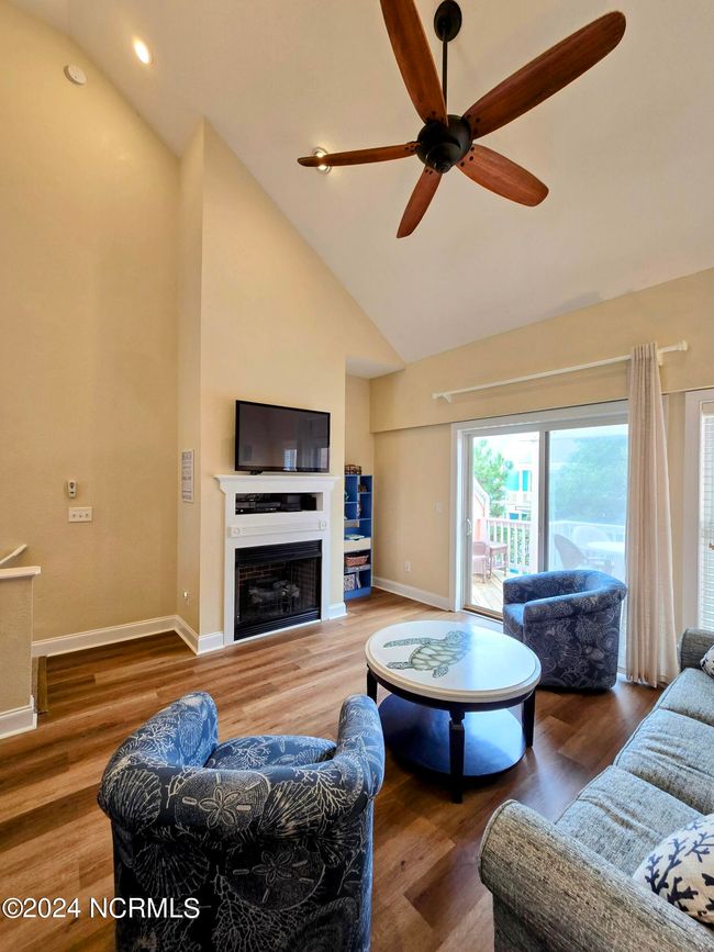 308 - 1111 Cambridge Rd, Condo with 2 bedrooms, 3 bathrooms and 1 parking in Kill Devil Hills NC | Image 7