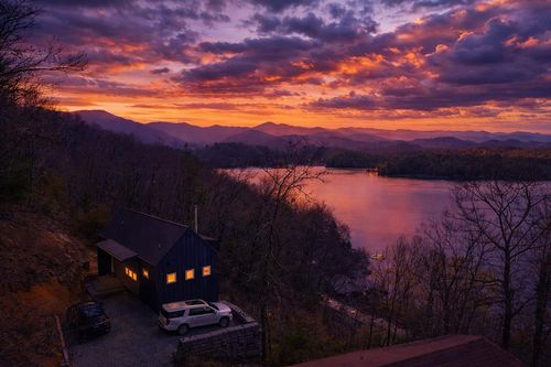 73 Cherokee Ln, Lake Santeetlah, NC, 28771-9437 | Card Image