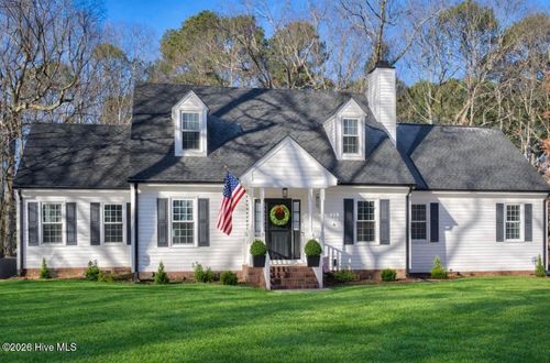 811 S Creek Dr, Nashville, NC, 27856-9205 | Card Image