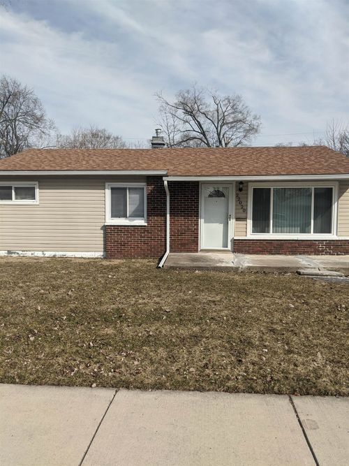22020 Dante St, Oak Park, MI, 48237-2856 | Card Image