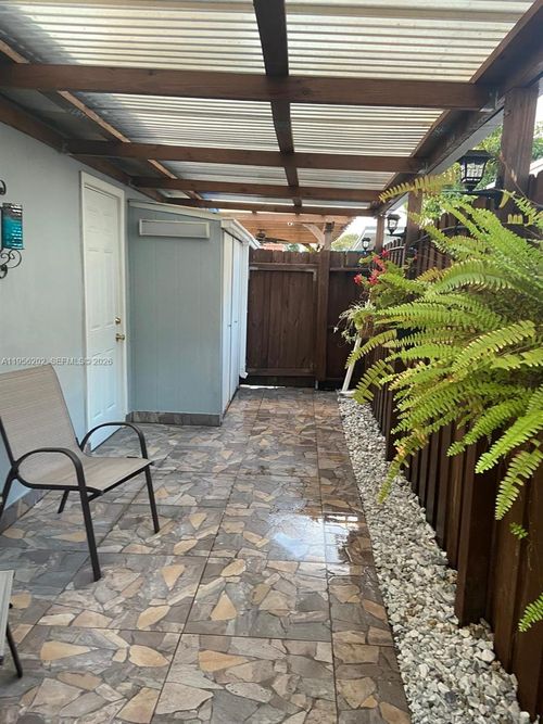 2b-6720 Charleston St, Hollywood, FL, 33024-1824 | Card Image