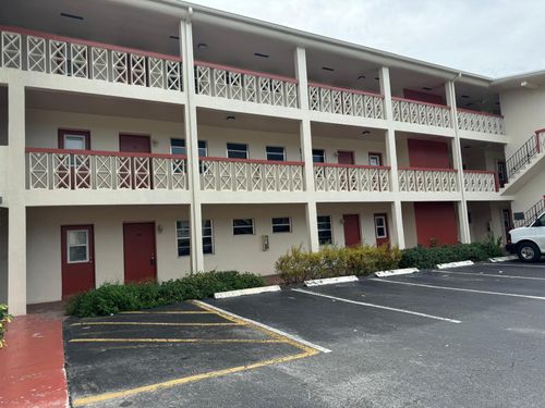 apt-112-4730 Nw 10th Ct, Plantation, FL, 33313-6552 | Card Image