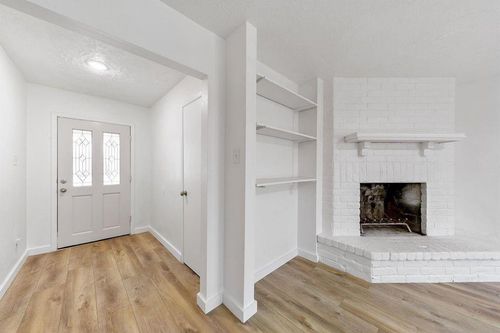 2718 Quiver Ln, Houston, TX, 77067-1922 | Card Image