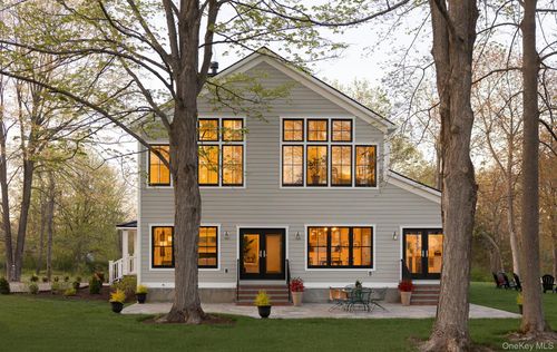 397 Viewmont Rd, Germantown, NY, 12526-5811 | Card Image