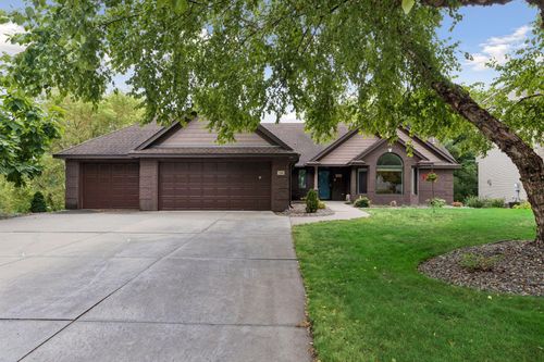 2349 16th Ter Nw, New Brighton, MN, 55112-1832 | Card Image