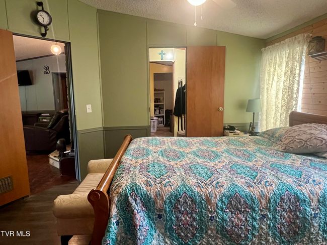 861 Hickory Tree Rd, House other with 3 bedrooms, 2 bathrooms and null parking in Bristol TN | Image 24