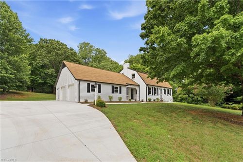 3721 Herchel Ln, Winston-Salem, NC, 27106-4712 | Card Image