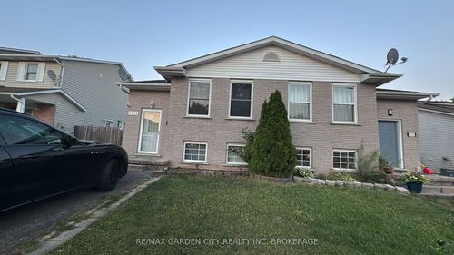 5715 Deerbrook St, Niagara Falls, ON, L2G7V6 | Card Image