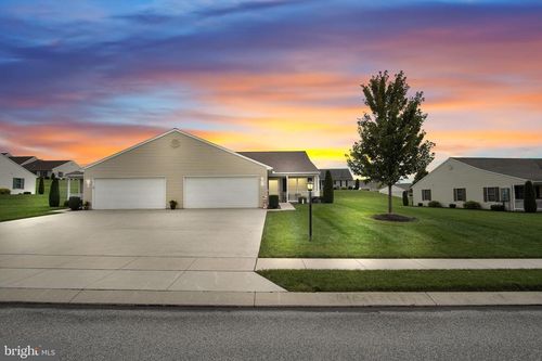 222-1379 Pleasant View Dr, Spring Grove, PA, 17362-9204 | Card Image