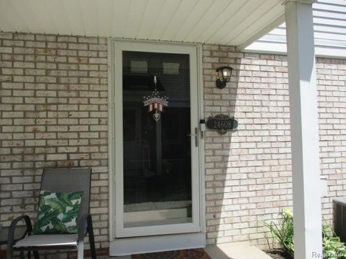 44-24608 Spring Ln, Harrison Township, MI, 48045-2313 | Card Image