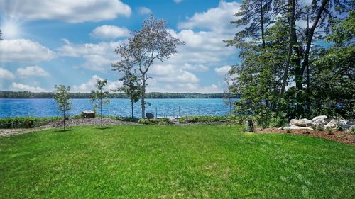 200 Thomas Pond Terrace Road, Raymond, ME, 04071 | Card Image
