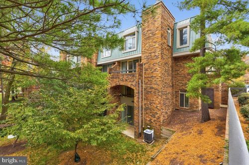 1-1667 S Hayes St, ARLINGTON, VA, 22202-5547 | Card Image