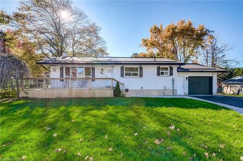 480 Cavan St, Palmerston, ON, N0G2P0 | Card Image