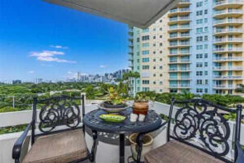 903-2501 Brickell Ave, Miami, FL, 33129-2468 | Card Image