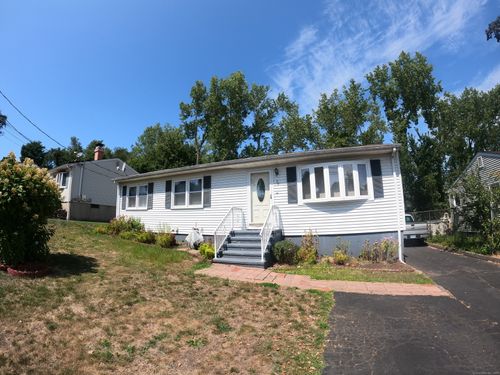 39 Sebec St, Hamden, CT, 06517-2229 | Card Image