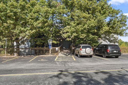 6-289 Notch Ln, Branson West, MO, 65737-8896 | Card Image