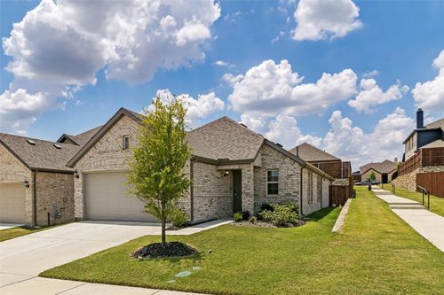 1801 Hazer Ln, Mesquite, TX, 75149-7640 | Card Image