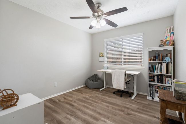 31311 N Head Dr, House other with 3 bedrooms, 2 bathrooms and 2 parking in Spring TX | Image 22