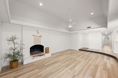 2-3204 Maywood Avenue, Austin, TX, 78703 | Card Image
