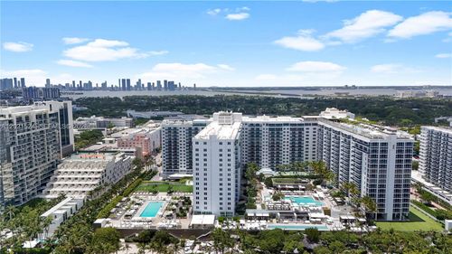 415-2301 Collins Ave, Miami Beach, FL, 33139-1635 | Card Image